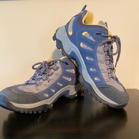 Columbia Shoes Columbia Hiking Shoes Women Size 8 Poshmark